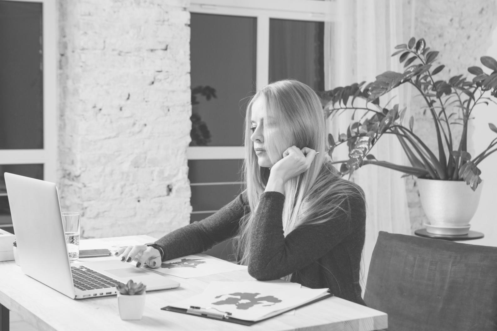 Financial consultation meeting